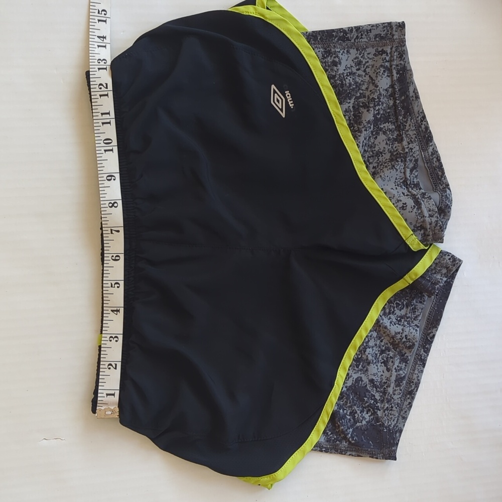 Umbro Double Layer Athletic Shorts SMALL Black Lime Green - Picture 13 of 15